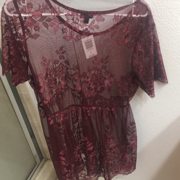 Torrid NWT lacy top - Picture 2 of 5
